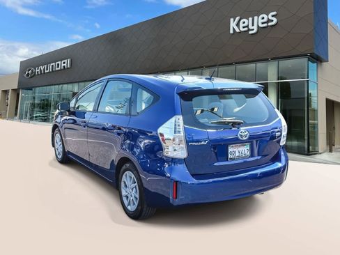 Used 2012 Toyota Prius V Three FWD image 7