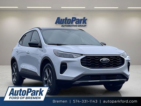 New 2025 Ford Escape ST-Line w/ Tech Pack #1 AWD/4WD image 1