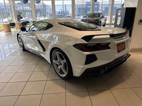 Used 2023 Chevrolet Corvette Stingray w/ Z51 Performance Package image 5