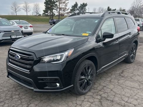 Used 2022 Subaru Ascent Onyx Edition image 1