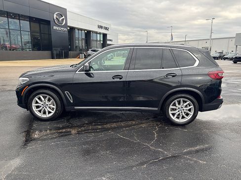 Used 2022 BMW X5 xDrive40i w/ Parking Assistance Package image 4