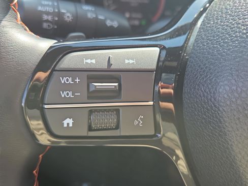 Used 2024 Honda Pilot TrailSport image 23