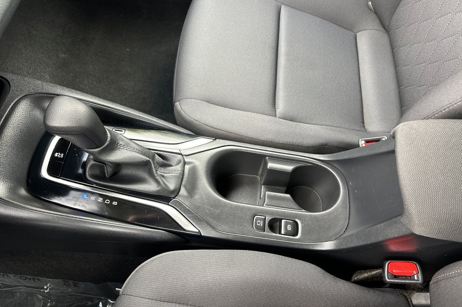 Used 2024 Toyota Corolla LE FWD image 31