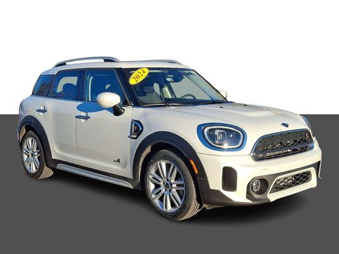 Certified 2024 MINI Cooper Countryman S image 1