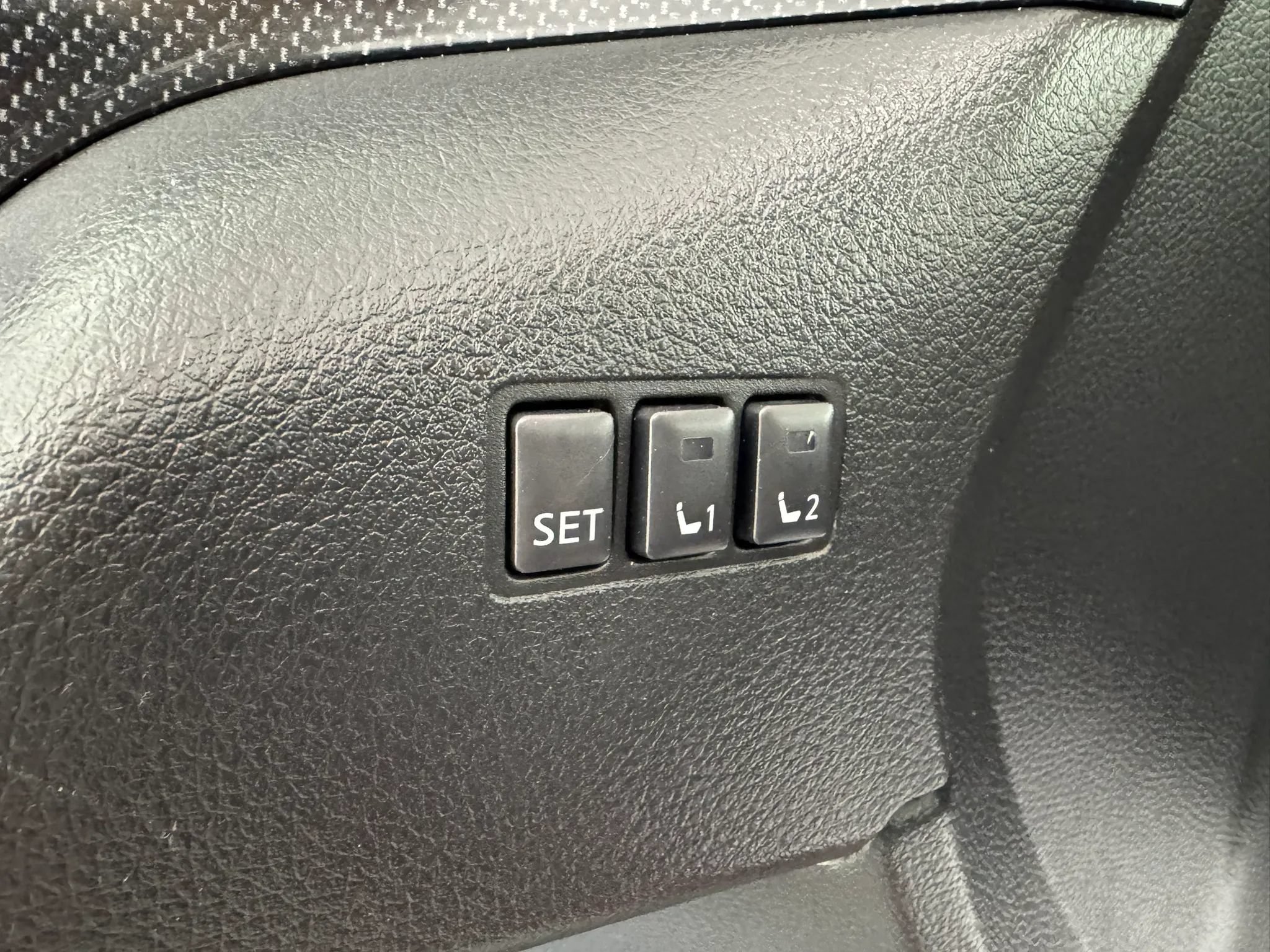 Used 2020 Nissan Rogue SL w/ Premium Package AWD/4WD image 41