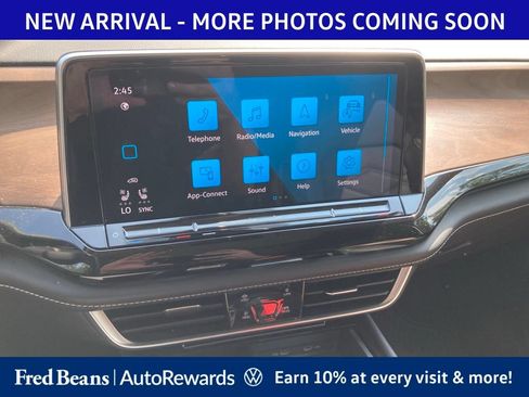 Used 2024 Volkswagen Atlas SE AWD/4WD image 13