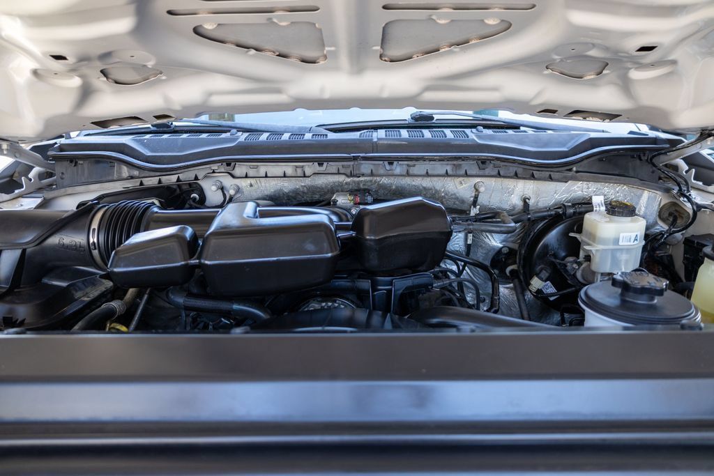 Used 2019 Ford F250 XL w/ STX Appearance Package RWD image 19