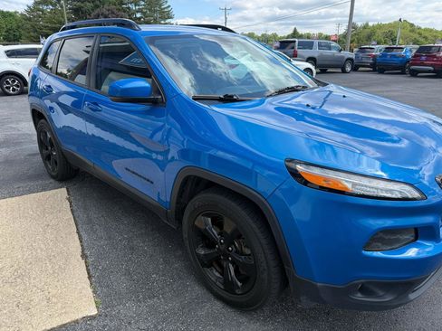 Used 2018 Jeep Cherokee Limited w/ High Altitude Package AWD/4WD image 5