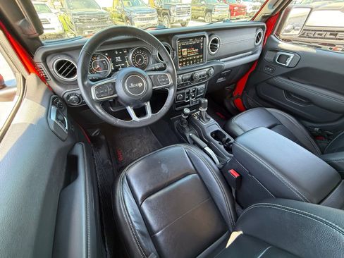 Used 2022 Jeep Gladiator Overland w/ Popular Equipment Package image 12