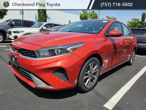 Used 2023 Kia Forte LXS w/ LXS Technology Package FWD image 1