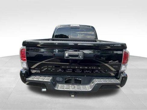 Used 2023 Toyota Tacoma TRD Sport w/ Technology Package AWD/4WD image 5
