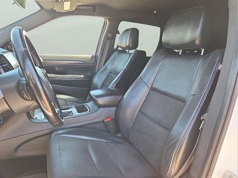 Used 2021 Jeep Grand Cherokee Laredo X RWD image 15