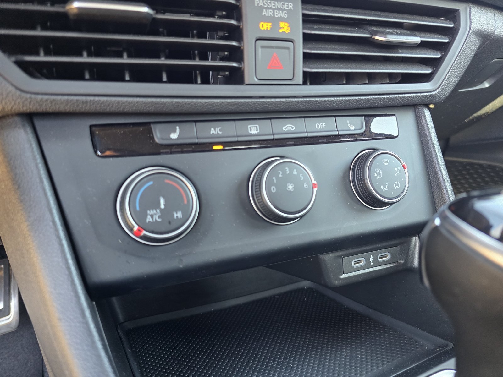Used 2024 Volkswagen Jetta Sport FWD image 20