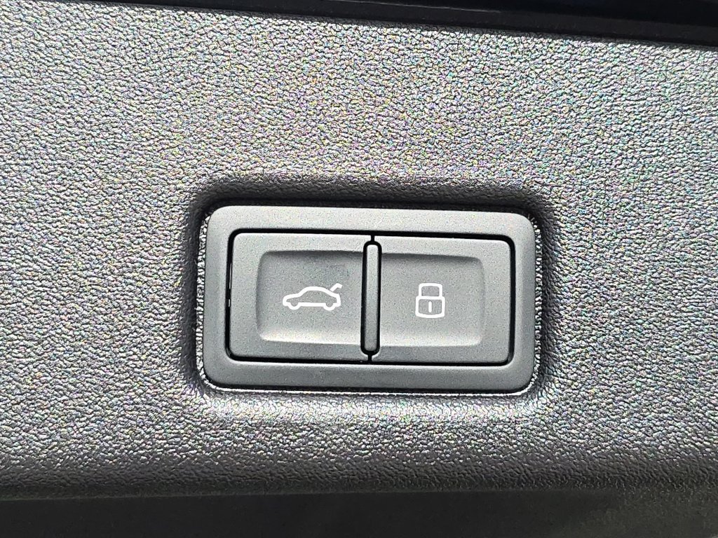 Certified 2025 Audi Q5 Premium Plus w/ Premium Plus AWD/4WD image 13