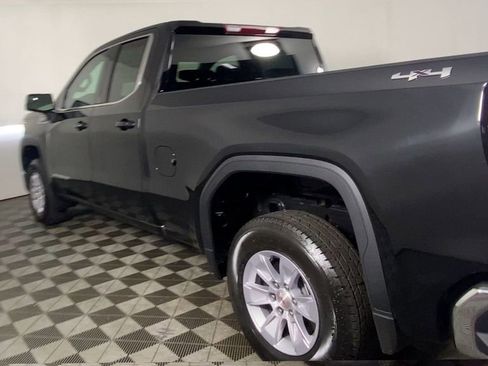 New 2026 GMC Sierra 1500 SLE image 8
