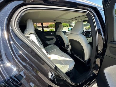 Used 2020 Volvo XC40 T5 Inscription AWD/4WD image 17