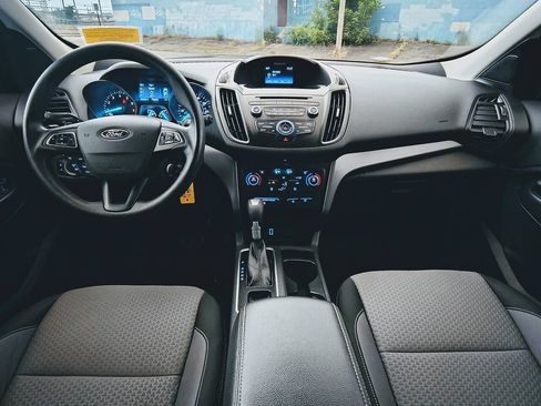 Used 2017 Ford Escape SE AWD/4WD image 10