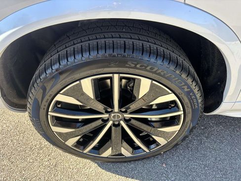 New 2026 Volvo XC90 B6 Ultra image 10
