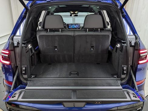 Used 2023 BMW X7 M60i w/ M Sport Professional Package image 25