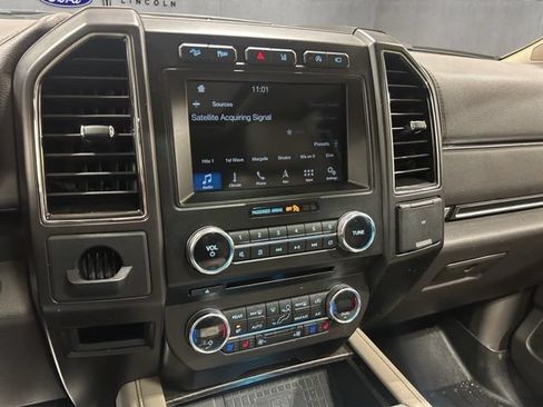 Used 2018 Ford Expedition Limited w/ Equipment Group 302A AWD/4WD image 16