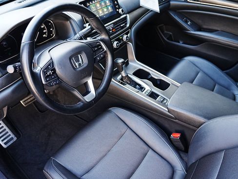 Used 2019 Honda Accord Sport image 8