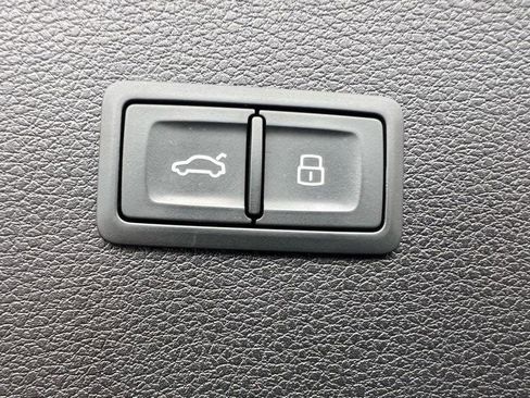 Used 2019 Audi Q5 2.0T Premium Plus image 13