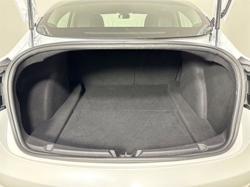 Used 2018 Tesla Model 3 Long Range image 20