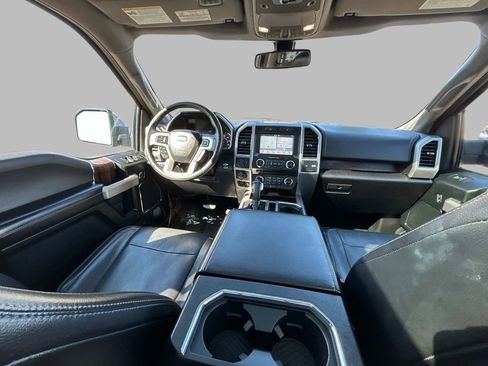 Used 2017 Ford F150 Lariat w/ Equipment Group 502A Luxury AWD/4WD image 16