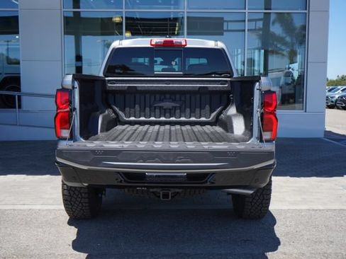 New 2026 Chevrolet Colorado ZR2 w/ Technology Package AWD/4WD image 8