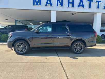 New 2026 Ford Expedition Max Platinum w/ Stealth Appearance Package