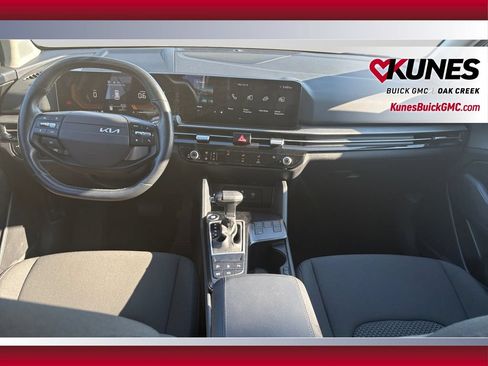 Used 2026 Kia Sportage LX FWD image 22