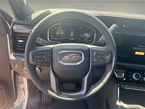 Used 2025 GMC Sierra 2500 AT4 AWD/4WD image 11