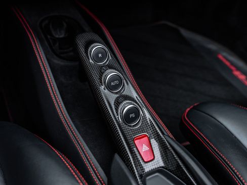 Used 2022 Ferrari F8 Tributo RWD image 58