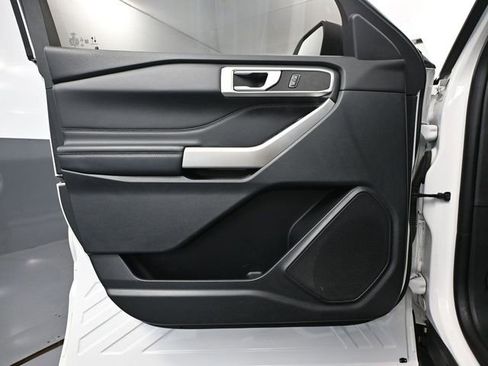 Used 2020 Ford Explorer XLT w/ Equipment Group 202A image 19