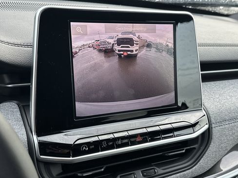 New 2026 Jeep Compass Latitude image 22