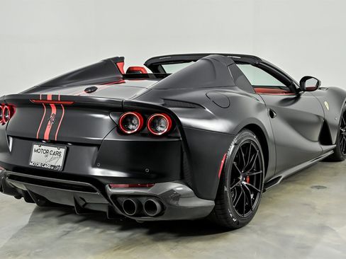 Used 2023 Ferrari 812 GTS RWD image 9