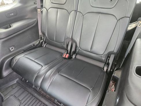 Used 2021 Jeep Grand Cherokee L Limited AWD/4WD image 30