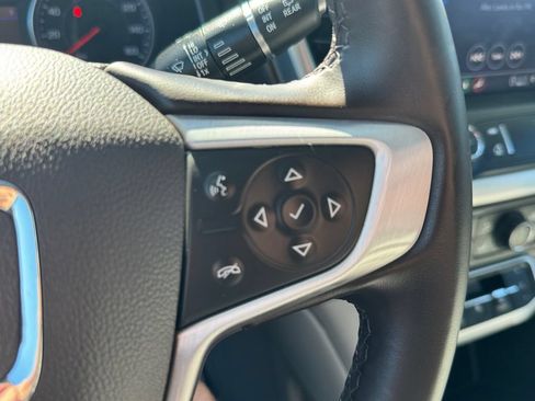 Used 2023 GMC Acadia SLT AWD/4WD image 32