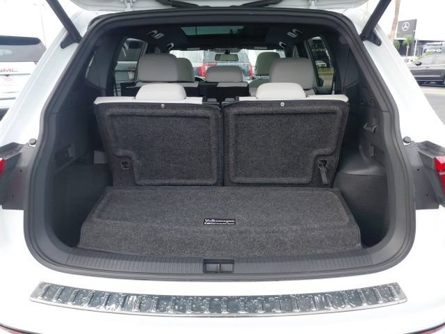 Used 2019 Volkswagen Tiguan SEL Premium R-Line FWD image 7