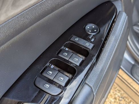 Used 2024 Kia Sportage X-Line w/ X-Line Premium Package image 16