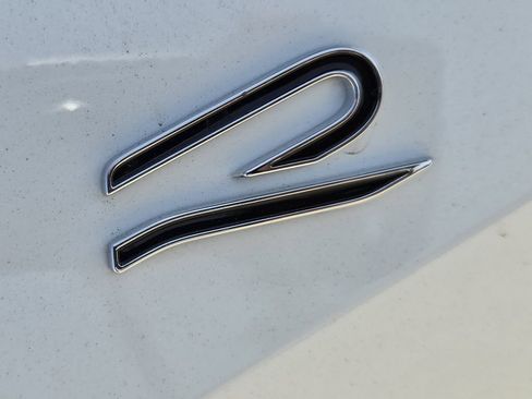 New 2026 Volkswagen Tiguan SE R-Line FWD image 7