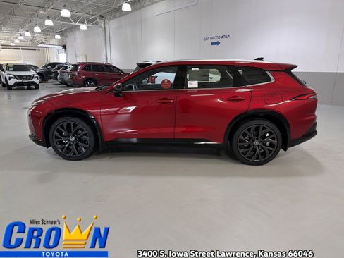 New 2026 Toyota Crown Signia image 5