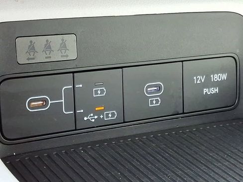 Used 2024 Hyundai Kona SEL FWD image 24