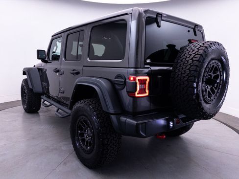 Used 2022 Jeep Wrangler Unlimited Rubicon w/ Xtreme Recon 35" Tire Package AWD/4WD image 16