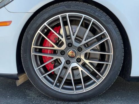 Used 2022 Porsche Panamera 4S image 16