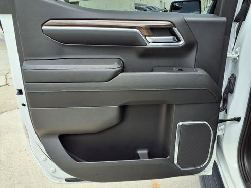 Used 2023 Chevrolet Silverado 1500 LT w/ Protection Package image 16