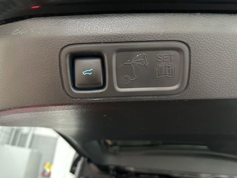 Used 2024 Ford Expedition XLT AWD/4WD image 42