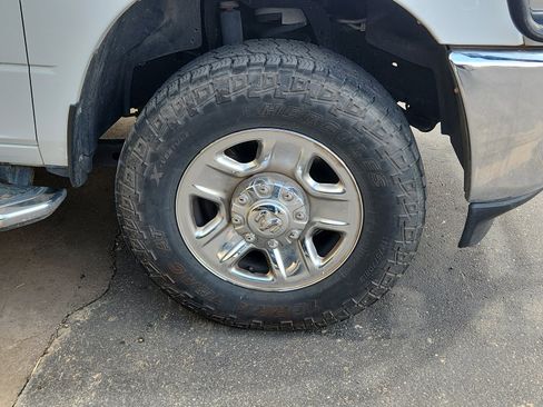 Used 2019 RAM 2500 Big Horn AWD/4WD image 5