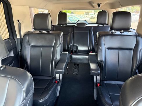 Used 2024 Ford Expedition Max XLT AWD/4WD image 41