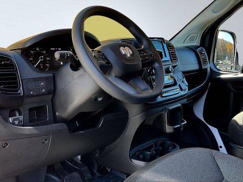 Used 2025 RAM ProMaster 1500 w/ Convenience Group image 14